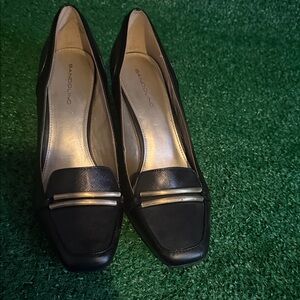 Bandolino Elegant Black Flats